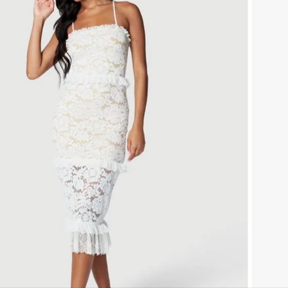 Worn only once -Women Sleeveless Lace Ruffled trim midi dress